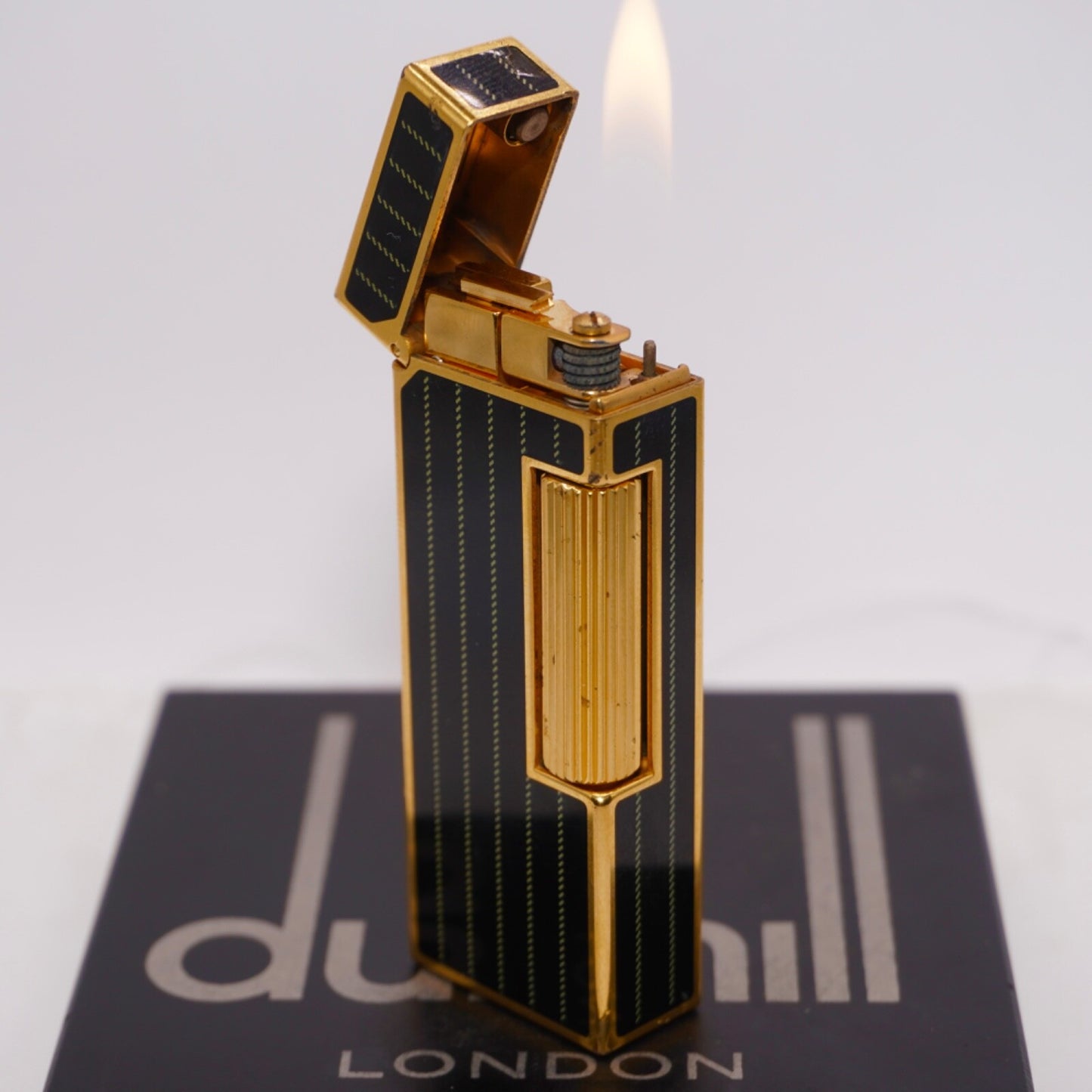 Dunhill Lighter BLACK Enamel Gold stripe Pattern_Ultrasonically cleaned