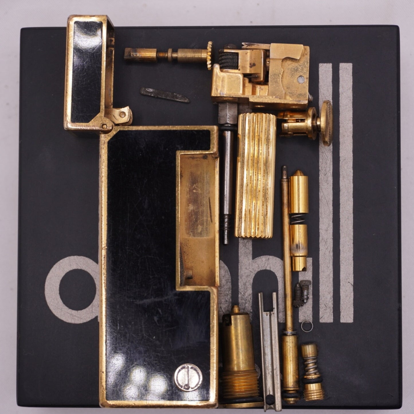 Dunhill Lighter BLACK Crane Pattern with Accessorizes_Ultrasonically cleaned