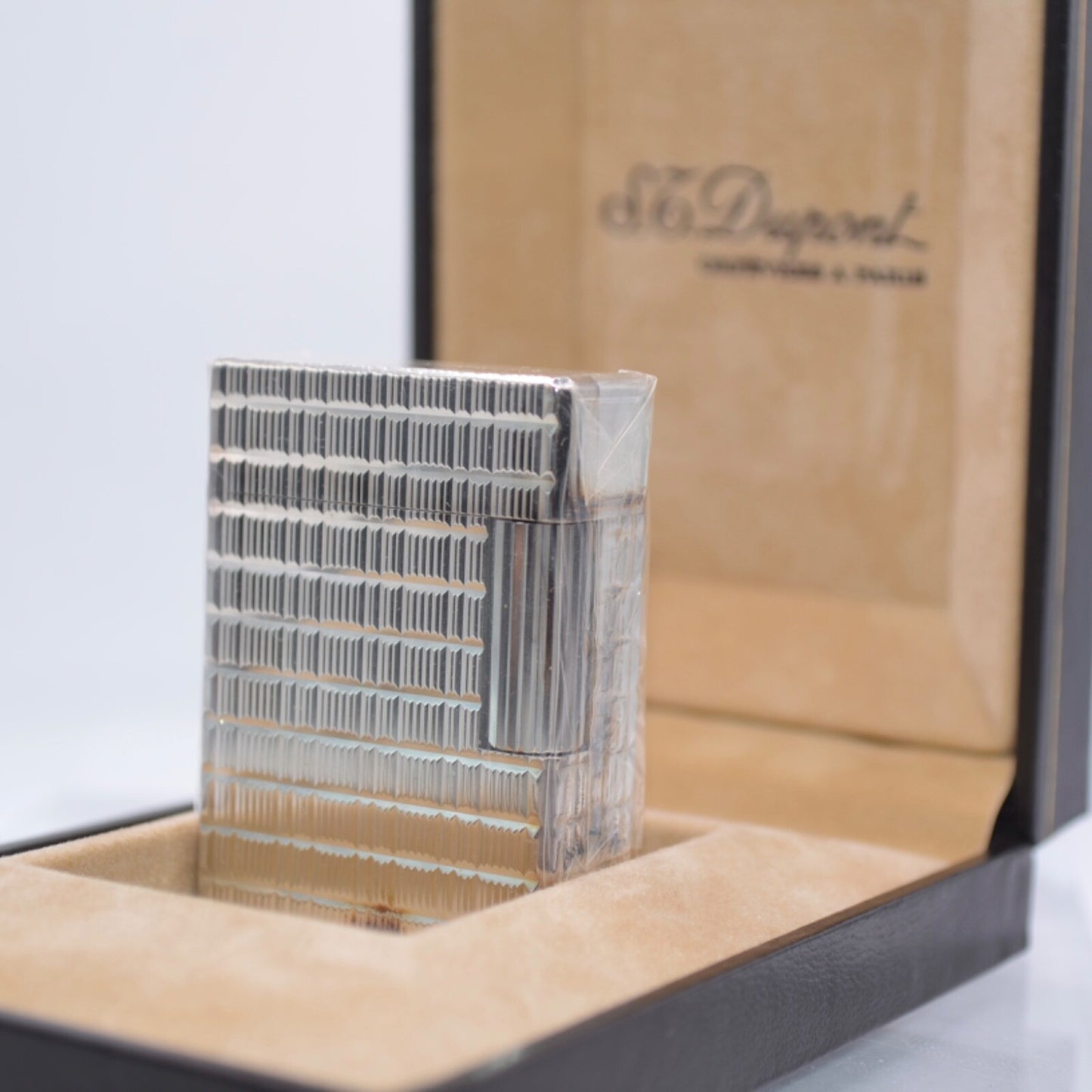 Brand New Sealed_Dupont Lighter silver plate