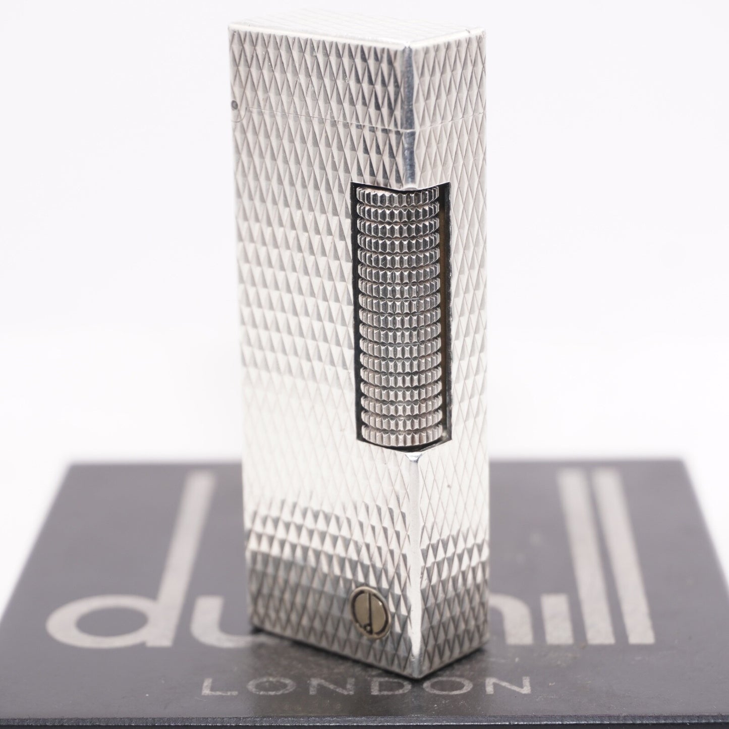 Dunhill Lighter Silver Diamond Pattern-Ultrasonically cleaned